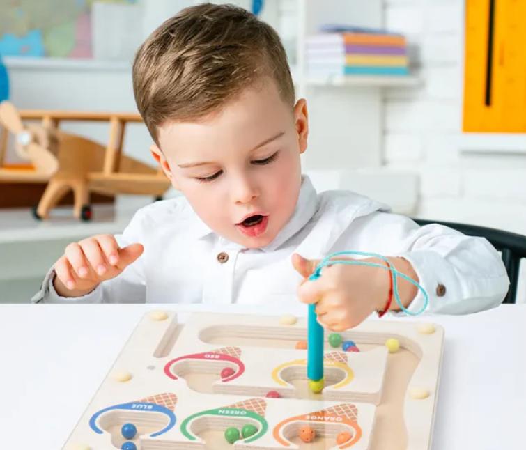 Montessori Wooden Toys vs. Plastic Toys: Which Is Better?